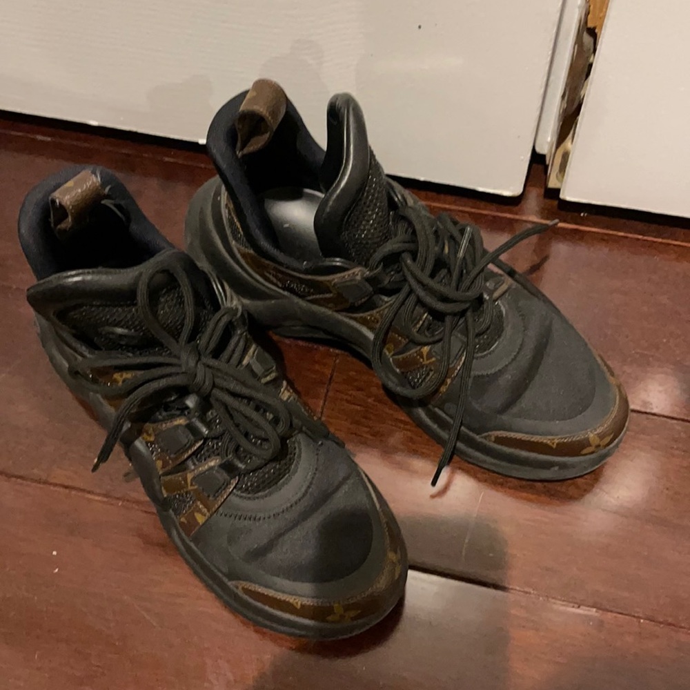 Louis Vuitton Archlight